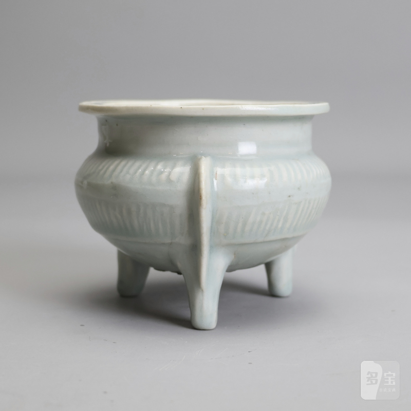 明代 青白釉鬲式炉 - 图7
